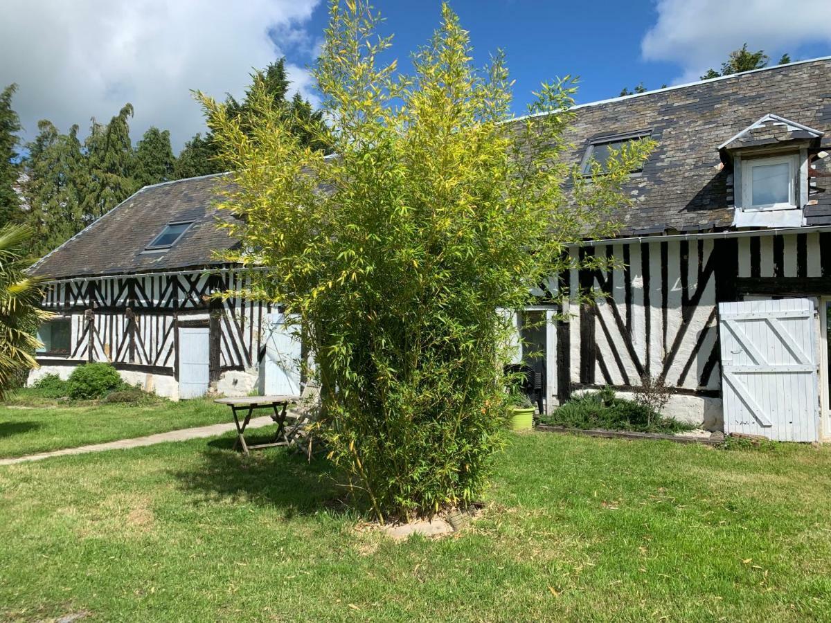 Gîte Le bonheur est dans le pré Saint-Pierre-Des-Ifs  Exterior foto