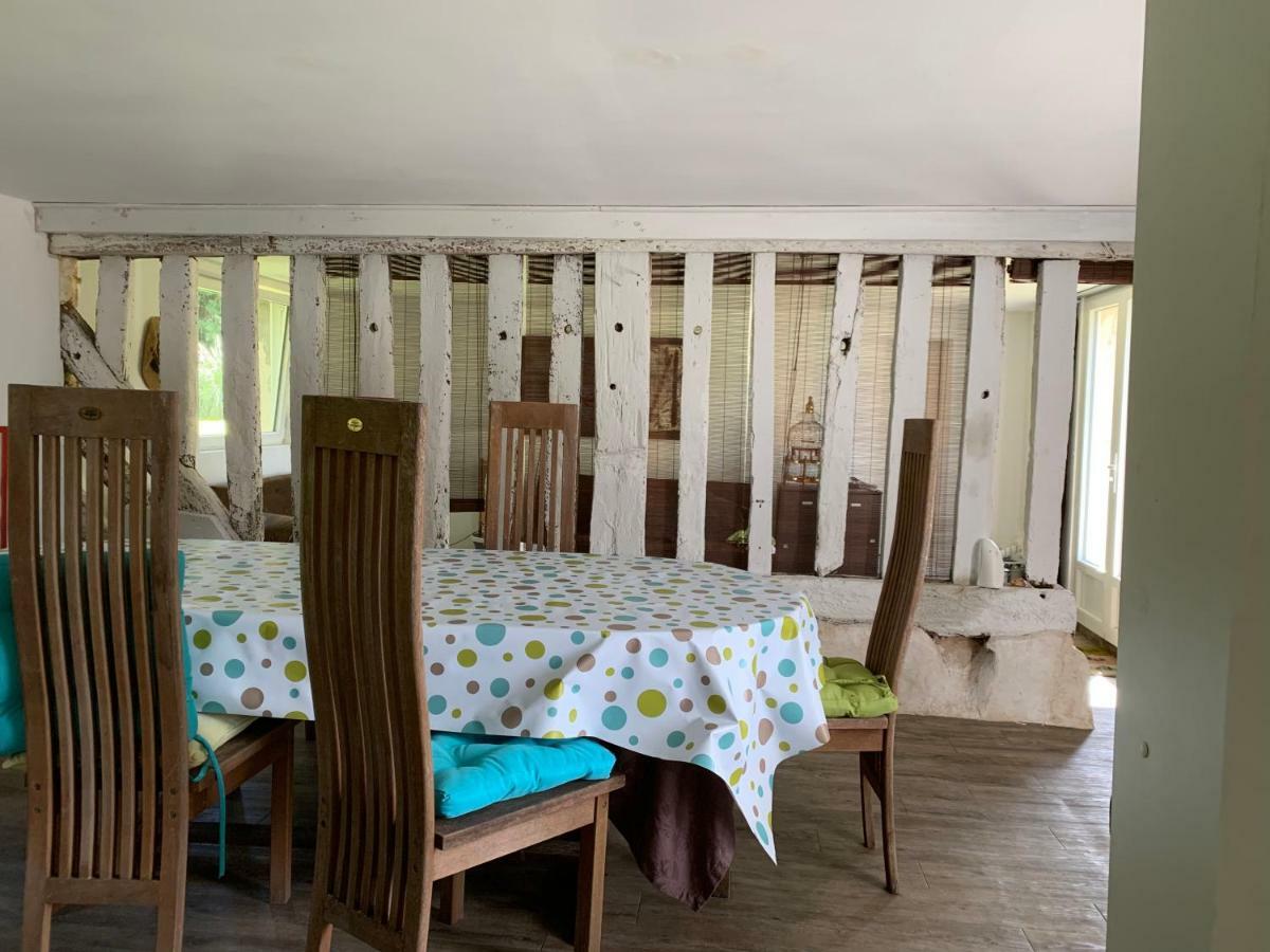 Gîte Le bonheur est dans le pré Saint-Pierre-Des-Ifs  Exterior foto